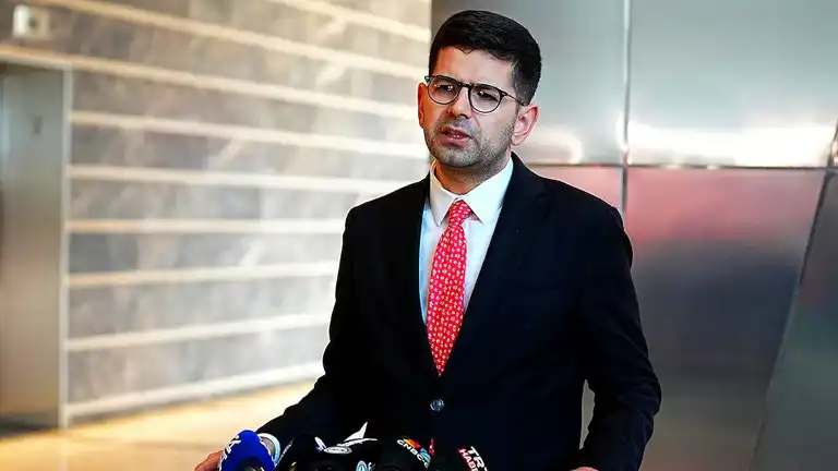 Dağlıoğlu: Türkiye 2025'te Büyük Yatırımlar Çekecek Dağlıoğlu: Türkiye 2025'te Büyük Yatırımlar Çekecek