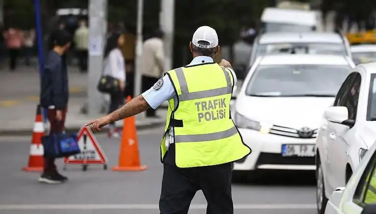 2025 Trafik Cezaları: Yeni Yıl, Yeni Fiyatlar!