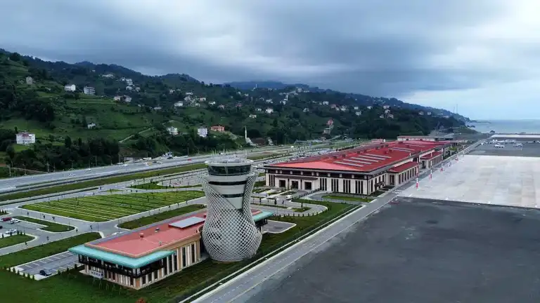 Rize-Artvin Havalimanı'na İkinci ILS Sistemi Kuruldu Rize-Artvin Havalimanı'na İkinci ILS Sistemi Kuruldu