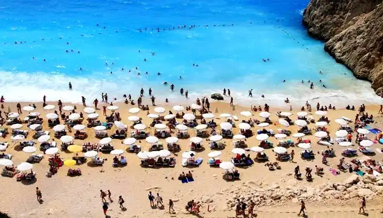 Turizm Geliri Rekor Kırdı: Hedef Aşıldı!